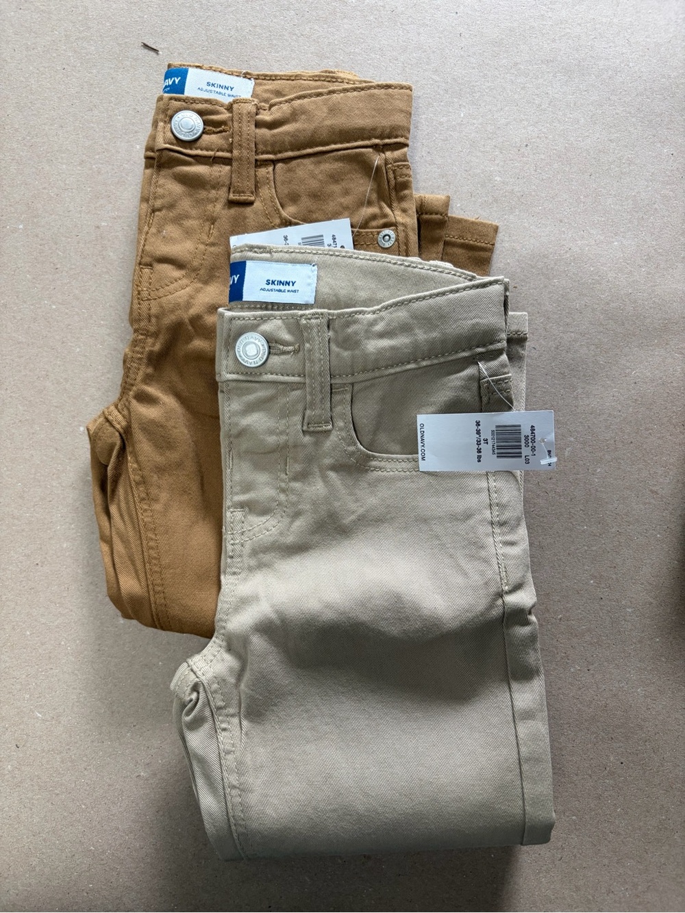 Toddler Old Navy Kids Skinny Pants in Khaki and Tan
